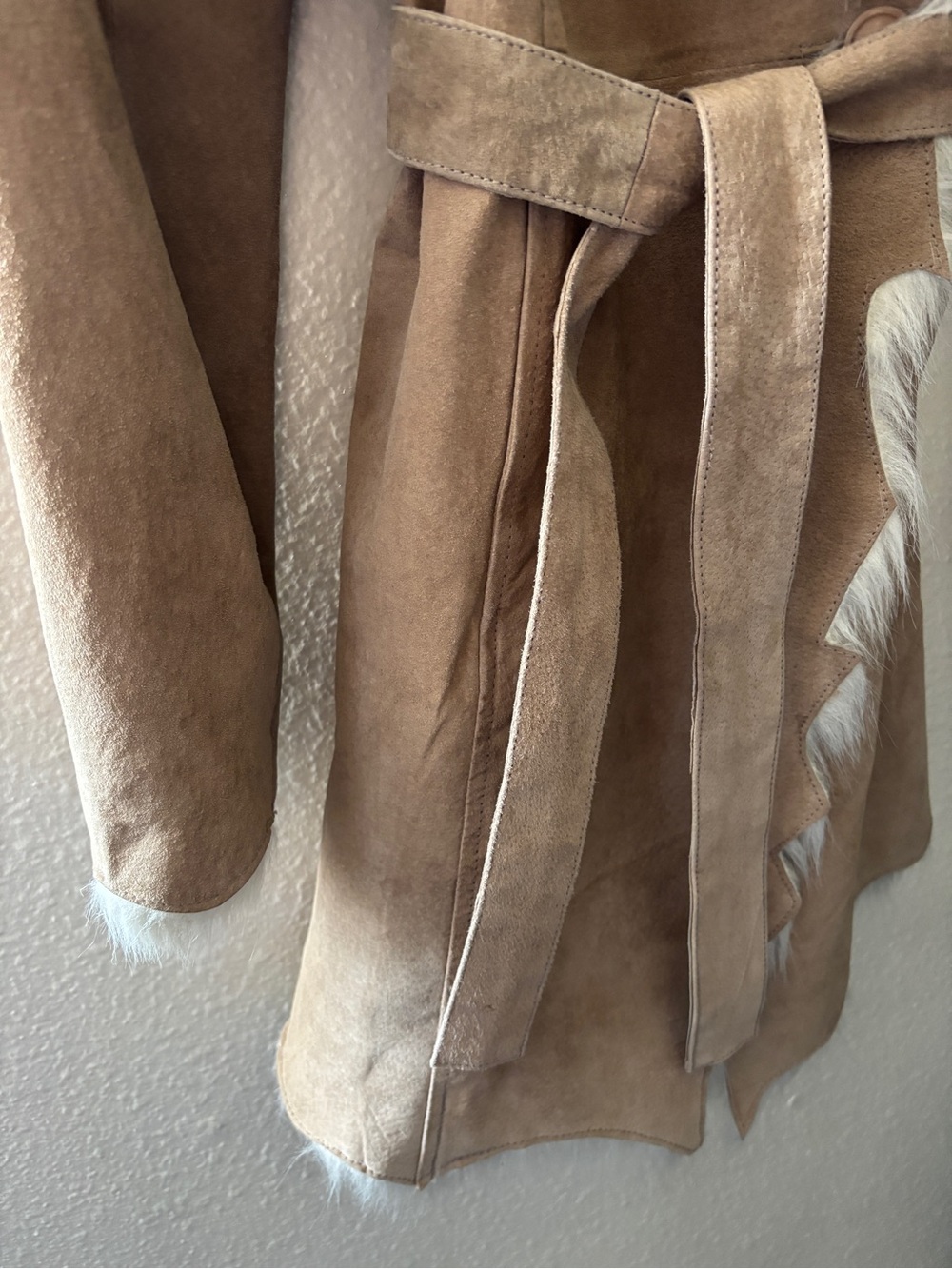 Wilsons Leather Taupe Suede Trench Coat with Cream Shearling Collar - Picture 5 of 7